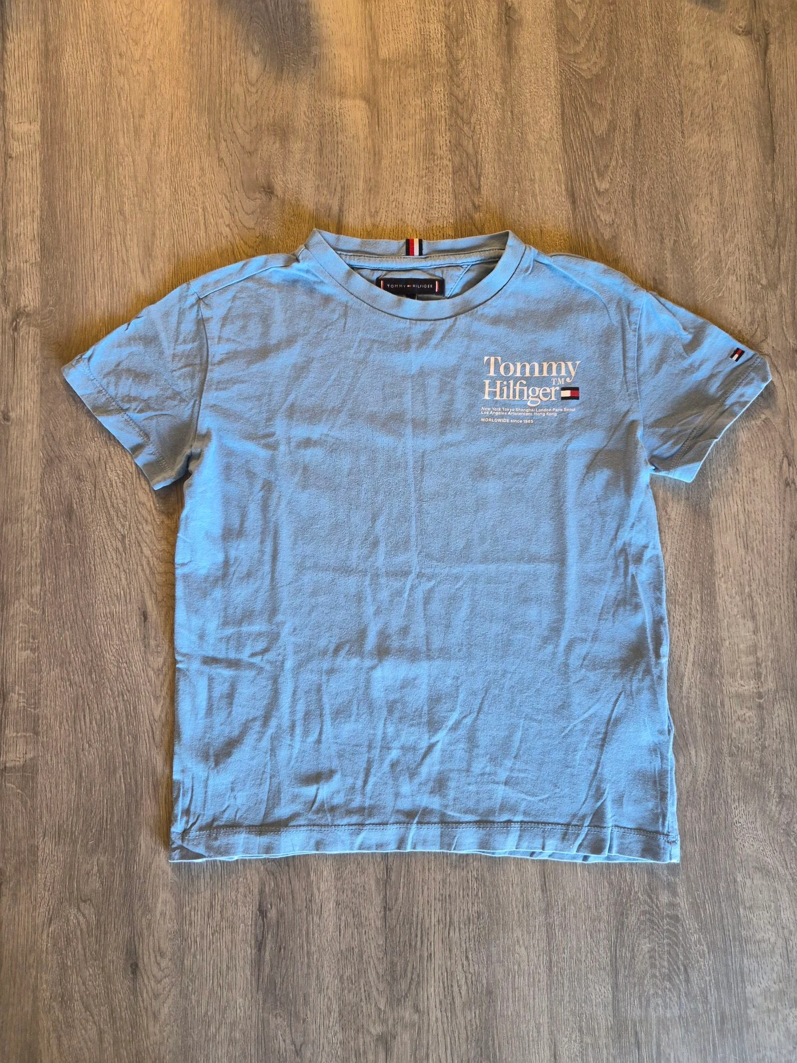 Tshirt tommy hilfiger comme neuf 128